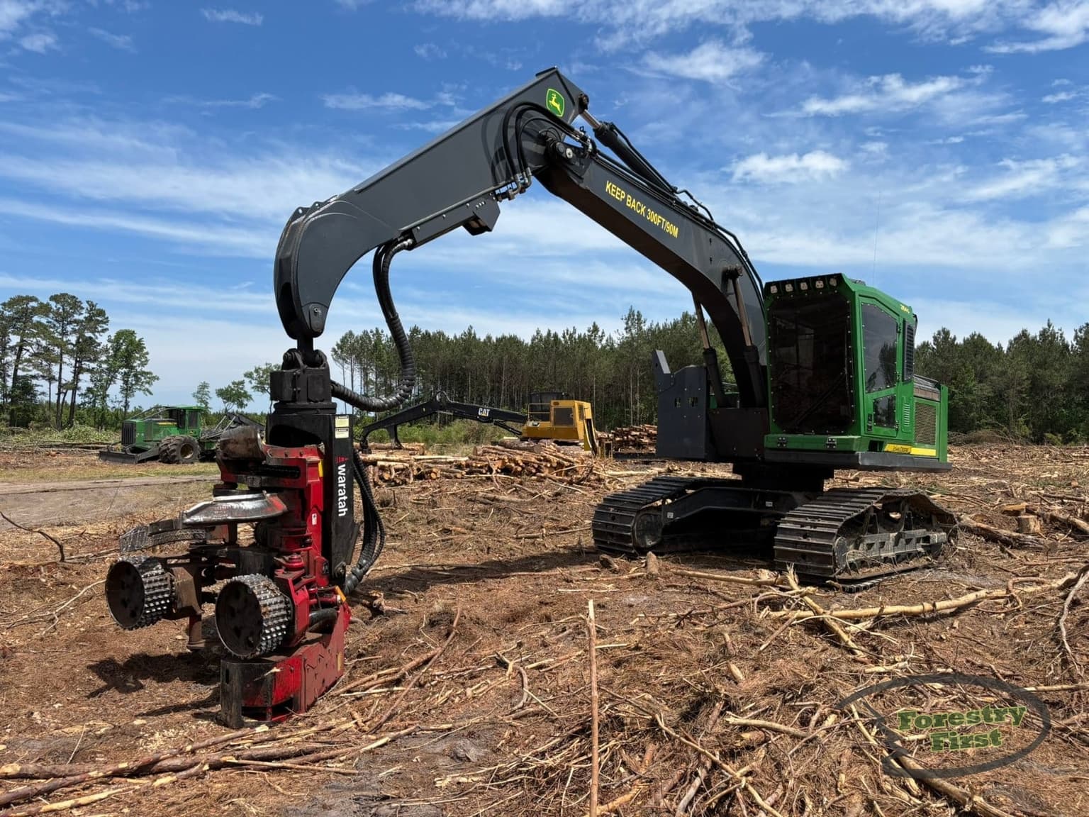 2023 Deere 2154G